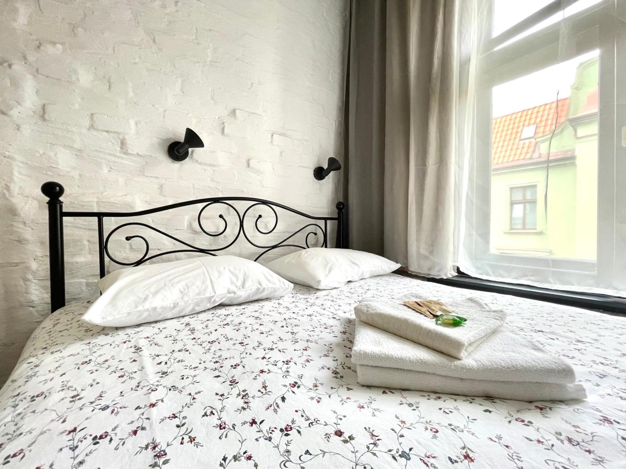 Copernicus Street Apartment - Broken Flowers Stary Toruń Buitenkant foto
